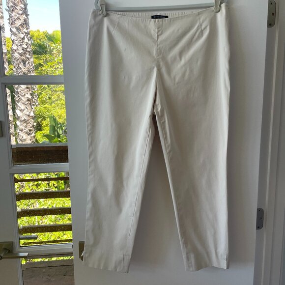 Lafayette 148 New‎ York Ankle Pants with Side Zipper in Beige, Size 14 - Picture 1 of 10